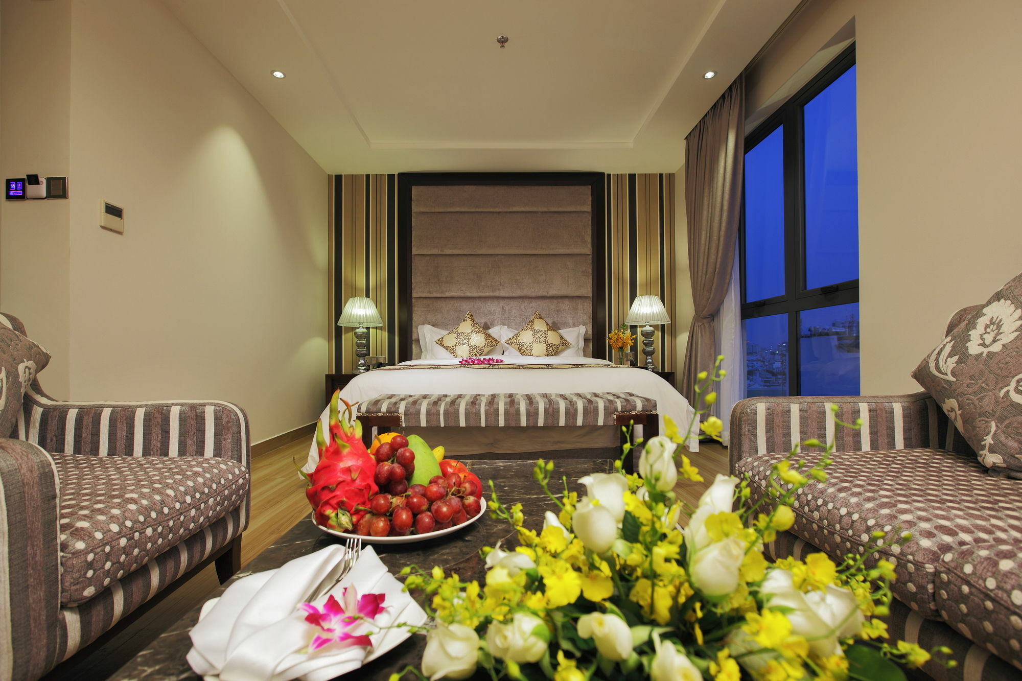 Athena Hotel Хошимин Экстерьер фото